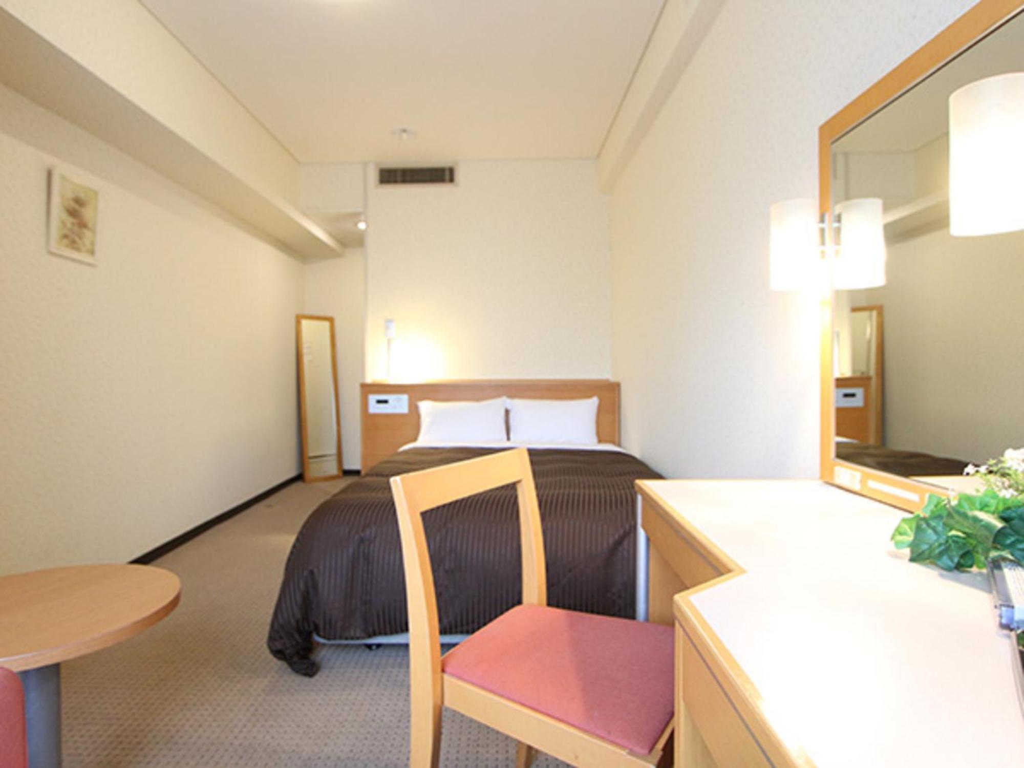 Hotel Livemax Budget Yokohama Kannai Екстер'єр фото